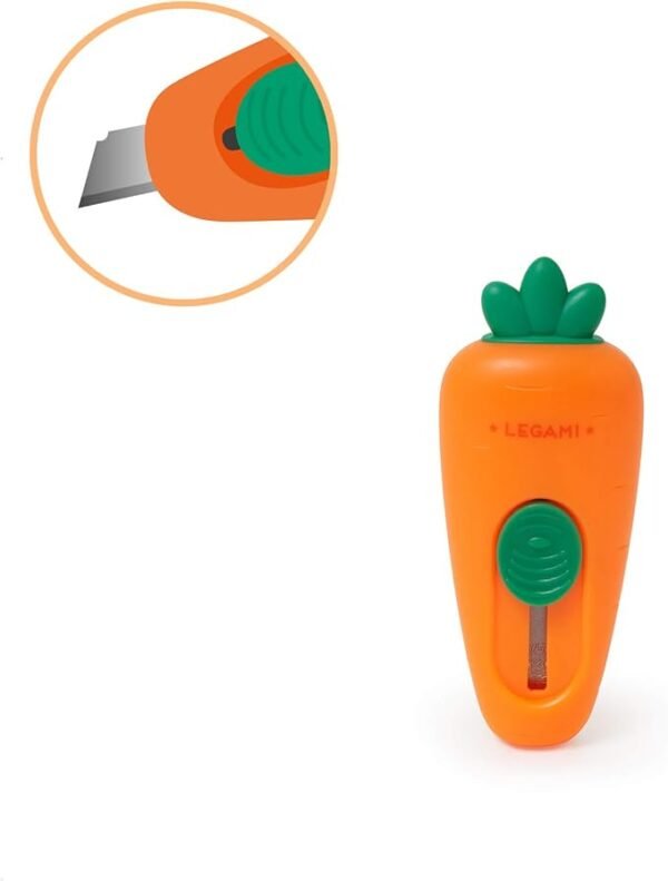 Mini retractable cutter