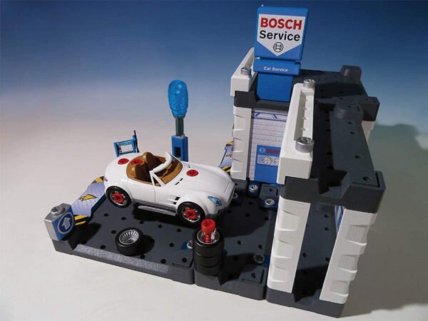 Autofficina Bosch con autolavaggio