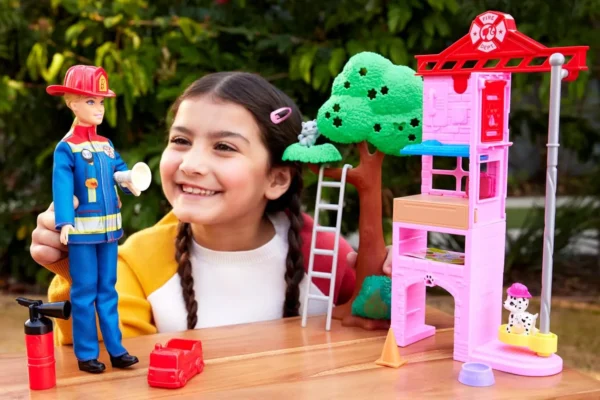 BARBIE VIGILE DEL FUOCO PLAYSET
HRG55