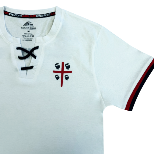 CAGLIARI CALCIO 23/24 &ndash; T-SHIRT FAN SCUDETTO BIANCA ZYS