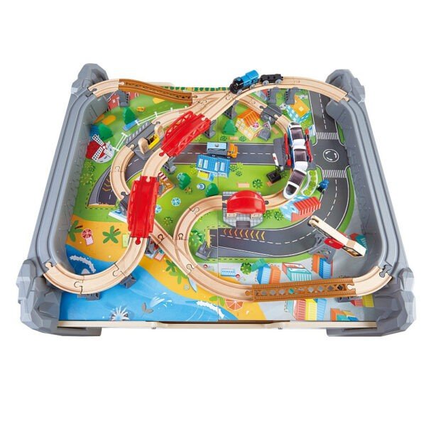HAPE Pista in legno con tavolo