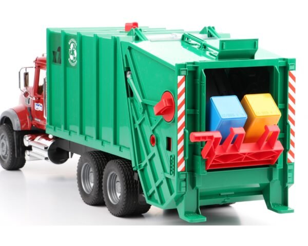 MACK Granite Garbage truck