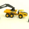 MINI VOLVO 3 PCS PLAY SET WITH
ACCESSORIES