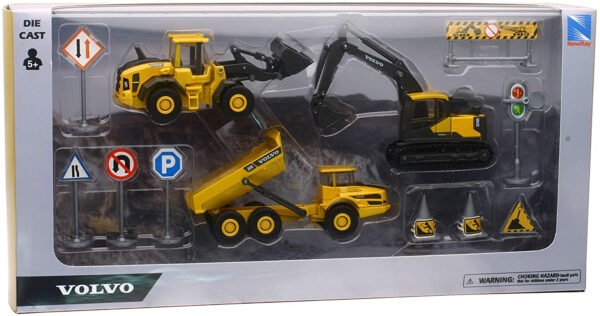 MINI VOLVO 3 PCS PLAY SET WITH
ACCESSORIES