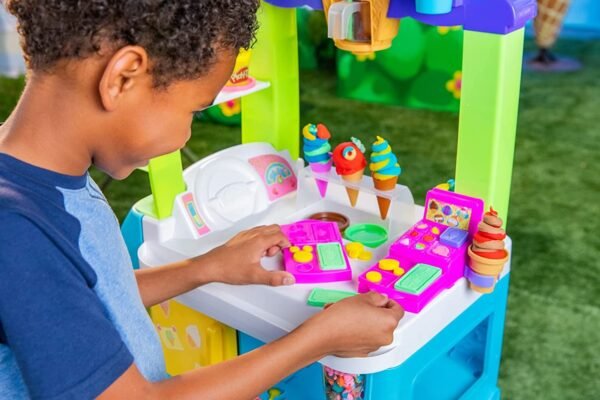 Play Doh ULTIMATE ICE CREAM TRUCK