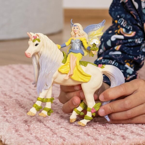 Sera con unicorno dai fiori