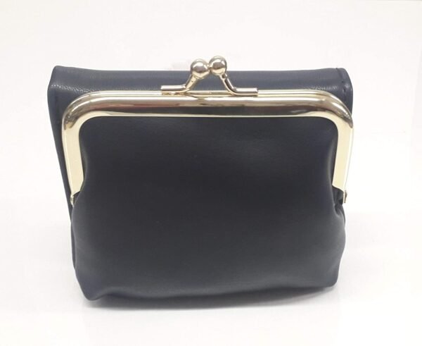 SMART WALLET CAMOMILLA FURRY POM POM