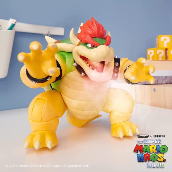 Super Mario Movie action figure di Bowser 18 cm sputafuoco